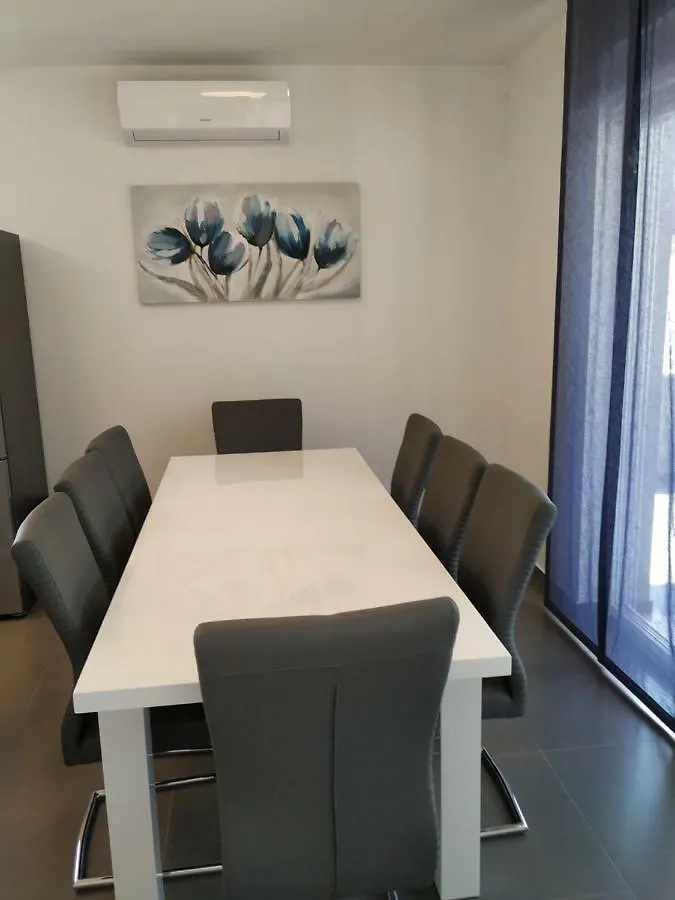 Villa Grande T&D Pula