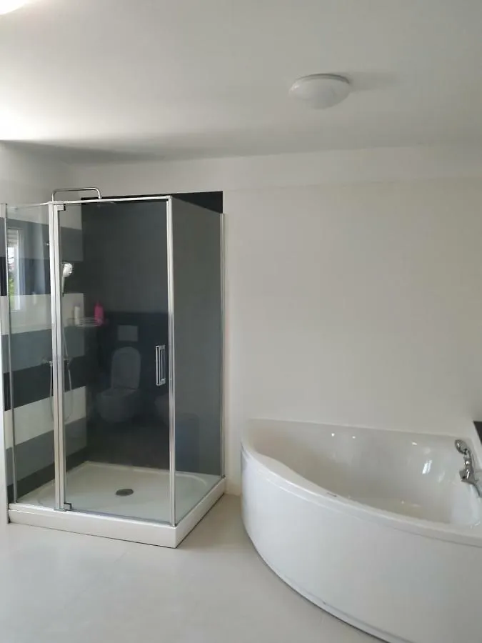 Villa Grande T&D Pula